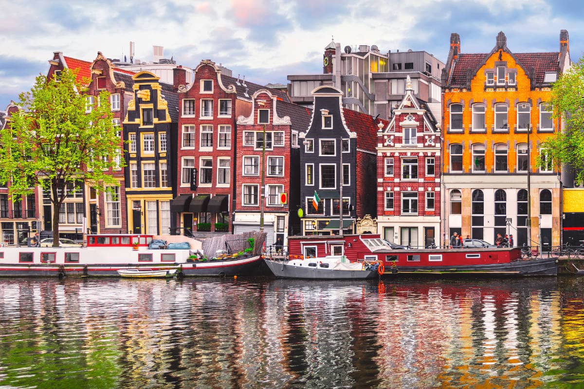 Unforgettable private guided walking tour Amsterdam
